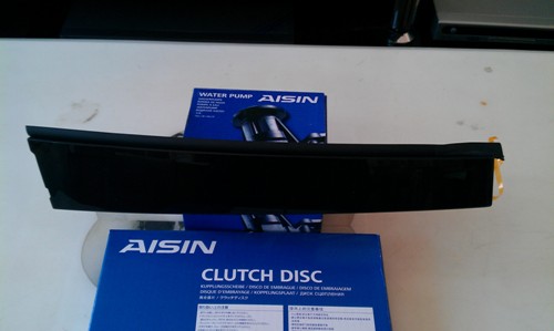 前后門框外飾板